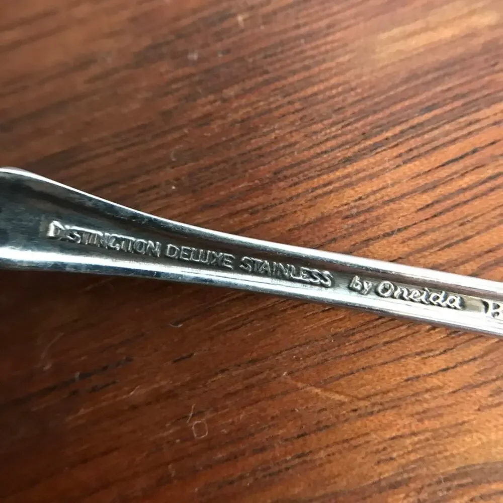 Oneida Distinction Deluxe Raphael Stainless 6” Cocktail /Olive Forks Set of 5